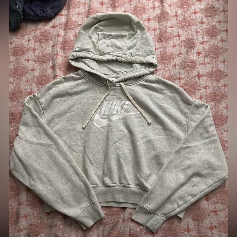 Nike Women's Light Gray Hoodie Sweater